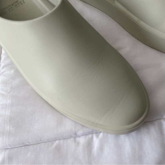 Fear Of God The California Slip in Dusty Concrete